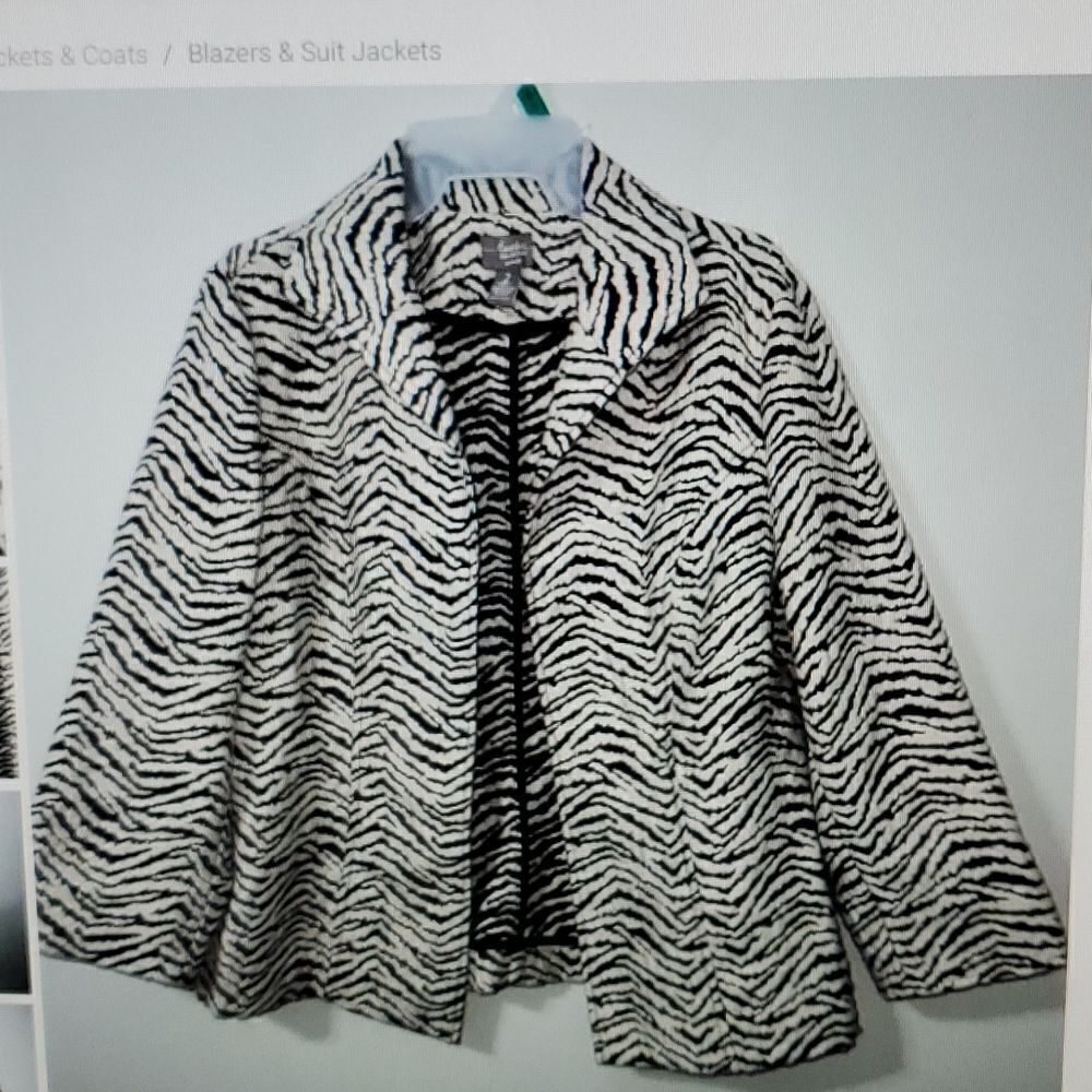 Travelers Collection by Chico’s Printed Hook/Eye 3/4 Sleeve Blazer